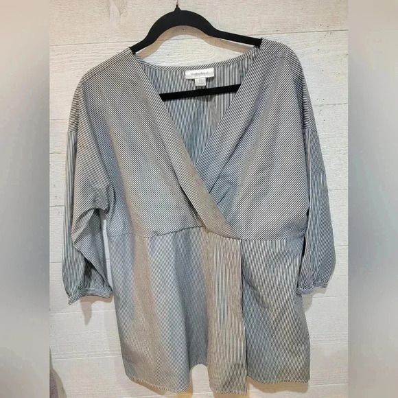 Motherhood Maternity Blouse Maternity Size Large Stripes VNeck 3/4 Sleeve - Picture 1 of 5